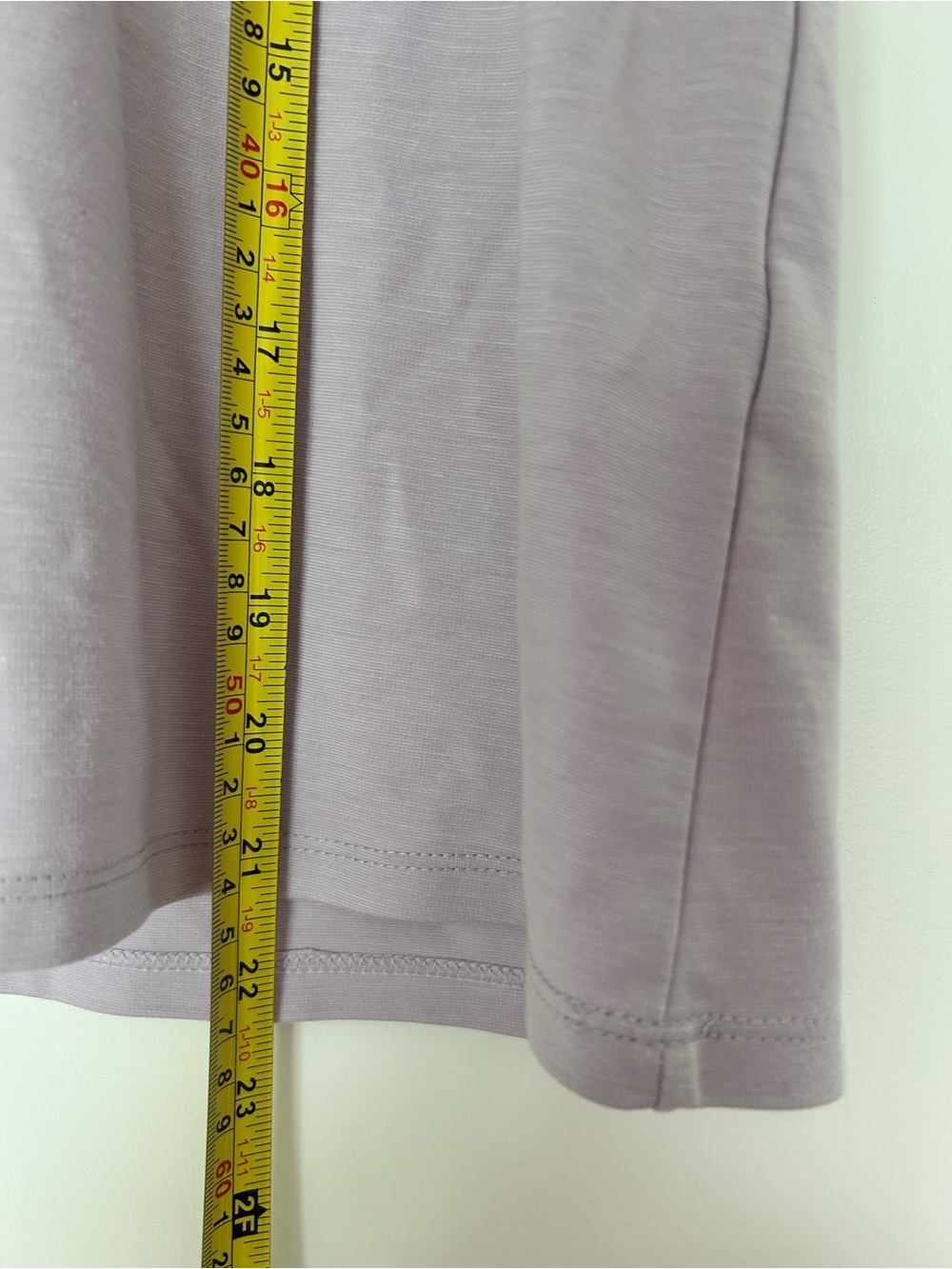 2 for 10$ ☀️ Dynamite lilac sleeveless top with front cutout sz M - Picture 9 of 10